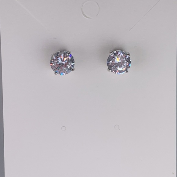 🧡 Cubic Zirconia Earrings🧡 - Picture 2 of 3
